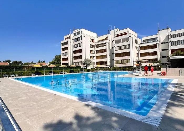 Complesso Mosaico Non Fornisce Prestazioni Di Carattere Alberghiero, Arredati Da Foto, Per Il Check In Agenzia Ferro Viale Francesco Petrarca 391 Ra * Lido Adriano