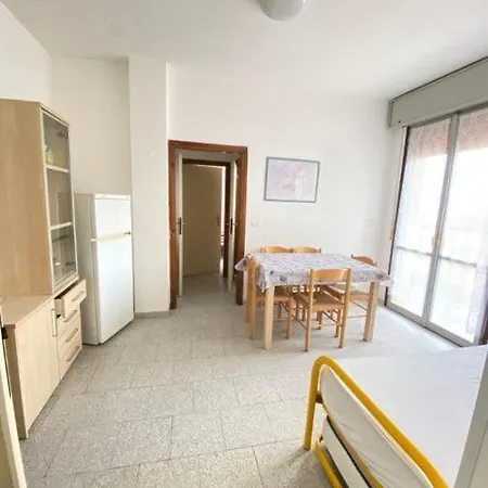 Complesso Mosaico Non Fornisce Prestazioni Di Carattere Alberghiero, Arredati Da Foto, Per Il Check In Agenzia Ferro Viale Francesco Petrarca 391 Ra Апартаменты *