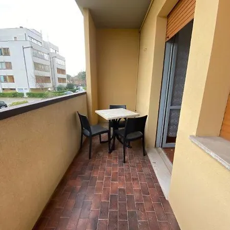 Complesso Mosaico Non Fornisce Prestazioni Di Carattere Alberghiero, Arredati Da Foto, Per Il Check In Agenzia Ferro Viale Francesco Petrarca 391 Ra 리도아드리