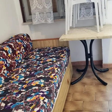 Complesso Mosaico Non Fornisce Prestazioni Di Carattere Alberghiero, Arredati Da Foto, Per Il Check In Agenzia Ferro Viale Francesco Petrarca 391 Ra Apartamento *
